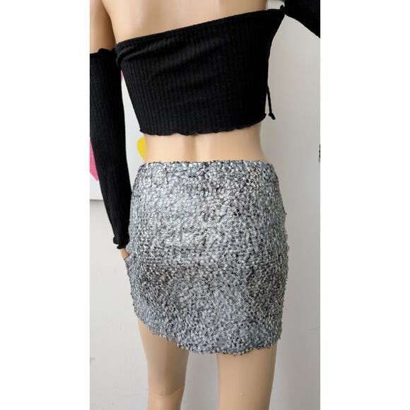 guess sequin mini skirt - Picture 3 of 10